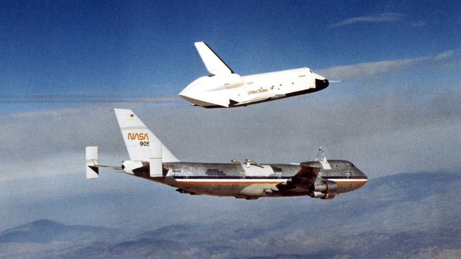 Enterprise в 1977 году Enterprise в 1977 году
