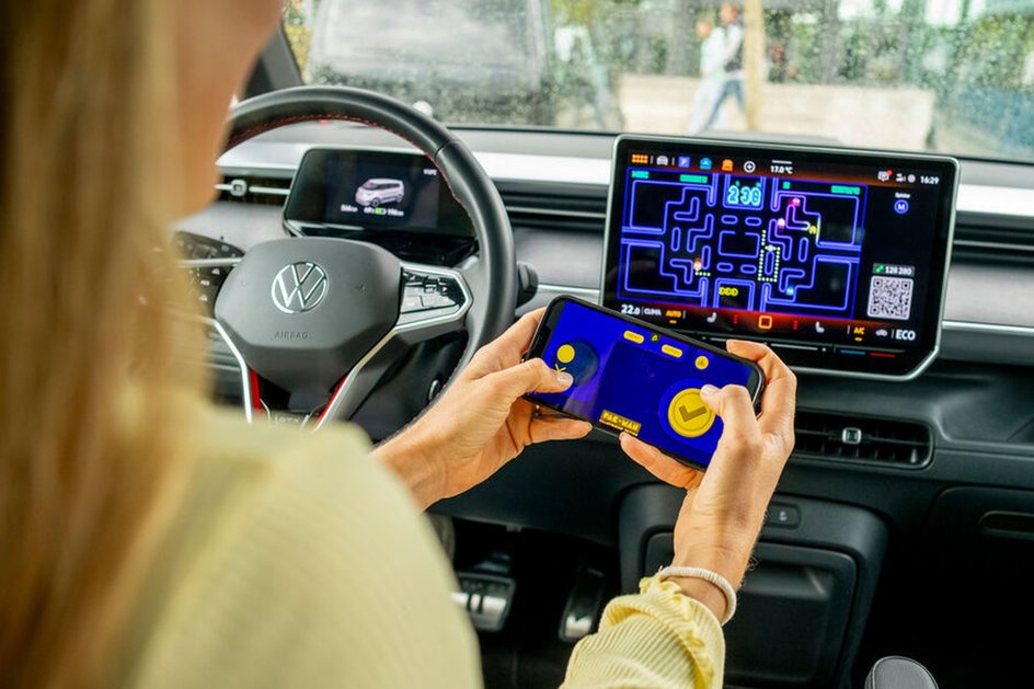 Мультимедиа AirConsole Volkswagen Commercial Vehicles Мультимедиа AirConsole Volkswagen Commercial Vehicles