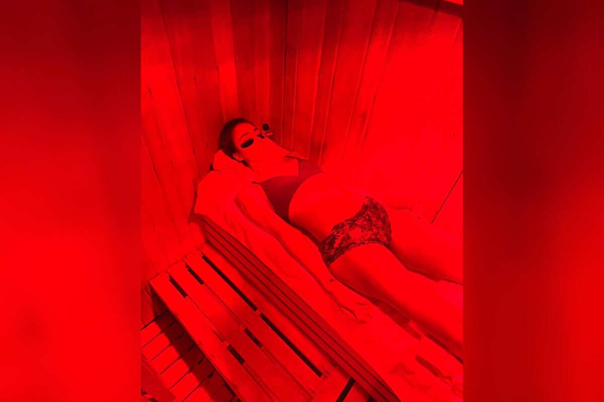 Джессика Альба показала фигуру в купальнике на отдыхе в хаммаме Джессика Альба показала фигуру в купальнике на отдыхе в хаммаме