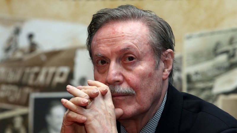 Юрий Соломин