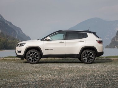 slide image for gallery: 23853 | Jeep Compass