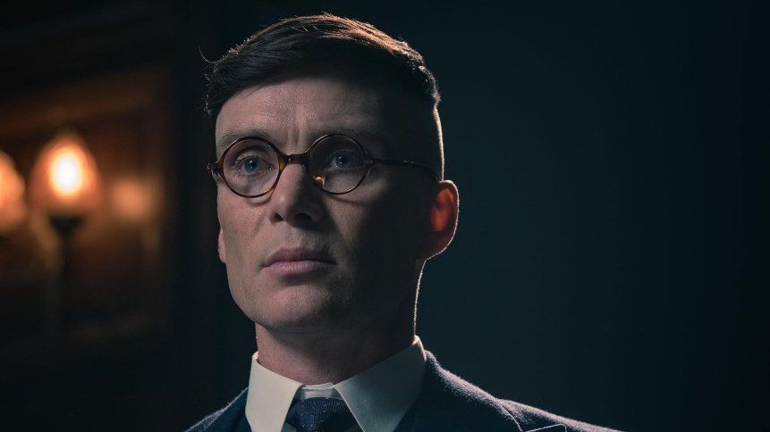 Киллиан Мерфи в сериале «Острые козырьки» Киллиан Мерфи в сериале «Острые козырьки»