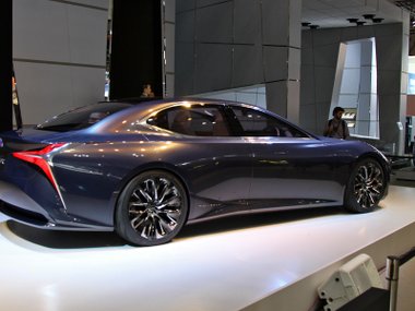 slide image for gallery: 18634 | Lexus LF-FC
