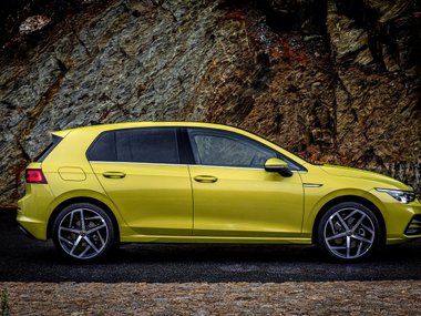 slide image for gallery: 25432 | Volkswagen Golf