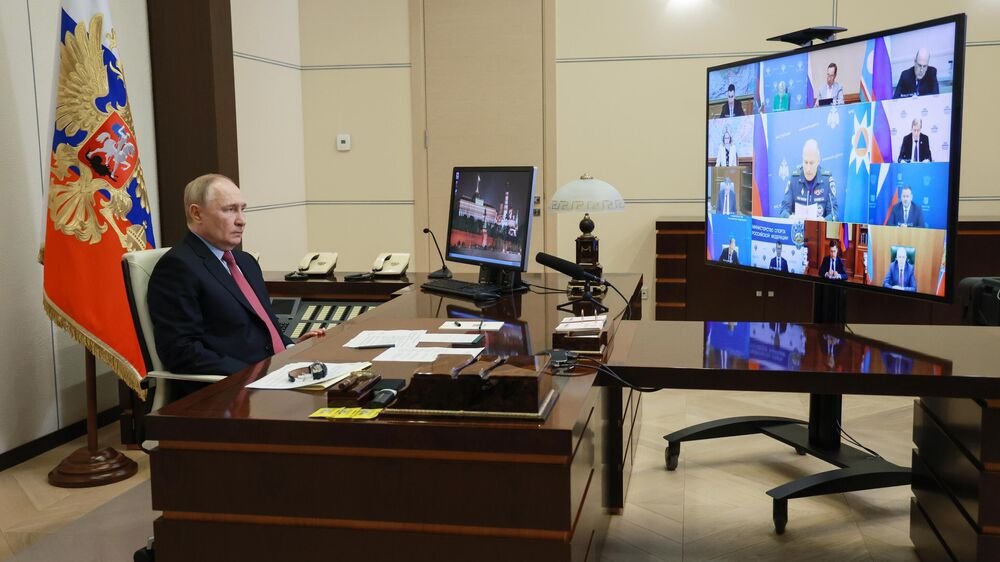 Путин поручил проводить турниры в России без пересечения с событиями в мире