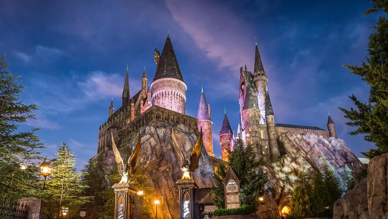 Сказочный парк The Wizarding World of Harry Potter в Орландо, США.