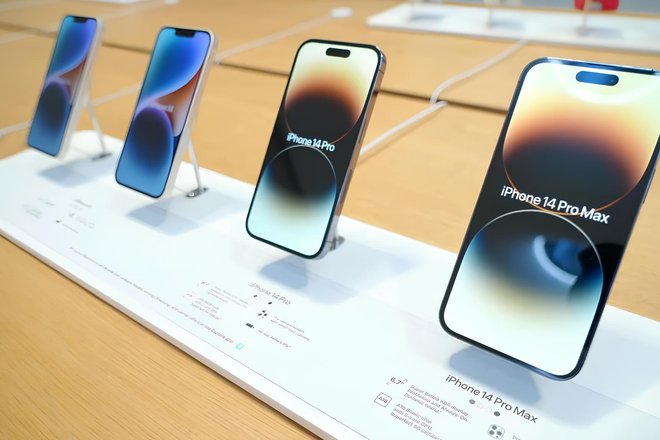 iPhone iPhone