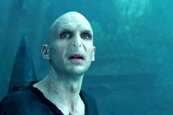 Рэйф Файнс в фильме «Гарри Поттер и дары смерти 2» Рэйф Файнс в фильме «Гарри Поттер и дары смерти 2»