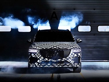 slide image for gallery: 26653 | Genesis GV70
