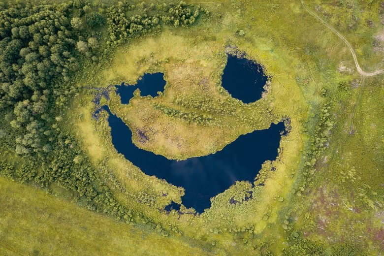 Тоже видите улыбающееся лицо в этой системе озер? Фото: Ted.ns / wikipedia.org