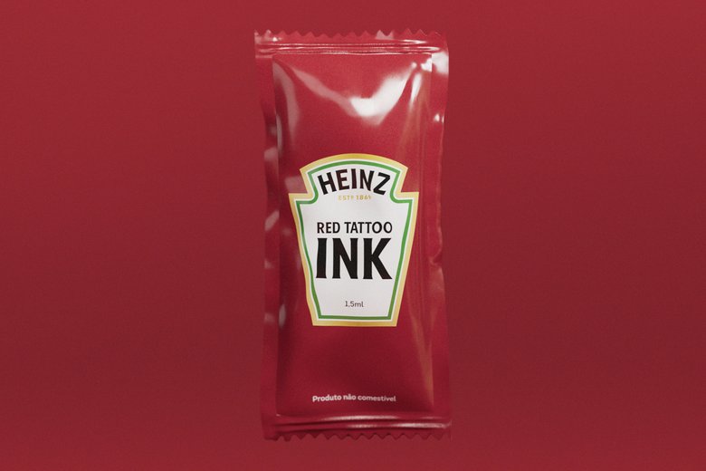 Так выглядит пакетик с красными чернилами Heinz. Фото: Hypebeast