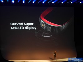 Живые фото Gear Fit 2 Pro с выставки IFA 2017