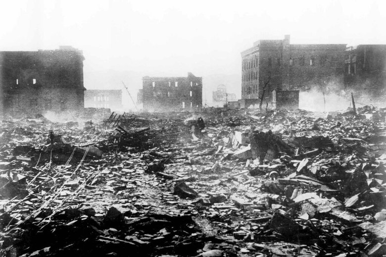 Вид на руины Хиросимы на следующий день после атомной бомбардировки.07.08.1945 г. Источник: aloban75.livejournal.com