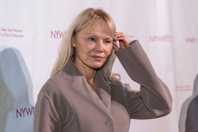 Памела Андерсон без макияжа Памела Андерсон без макияжа