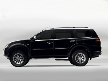slide image for gallery: 28153 | Mitsubishi Pajero Sport II