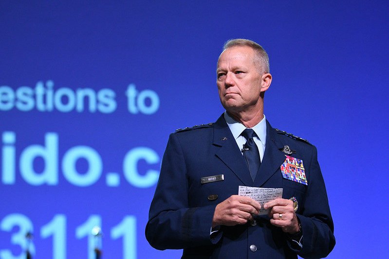 Генерал Марк Келли, командующий боевыми частями ВВС США