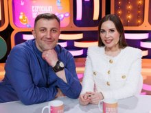 Кадр из телешоу «Взрослым не понять» (1 сезон) Кадр из телешоу «Взрослым не понять» (1 сезон)