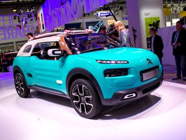 slide image for gallery: 17941 | Citroen Cactus M