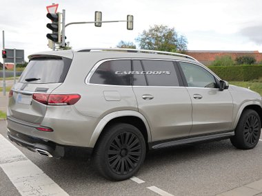 slide image for gallery: 25101 | Mercedes-Maybach GLS