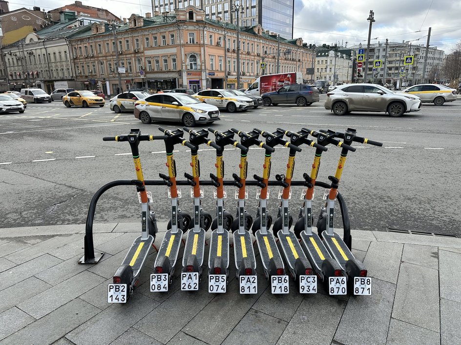 Самокаты на улицах Москвы