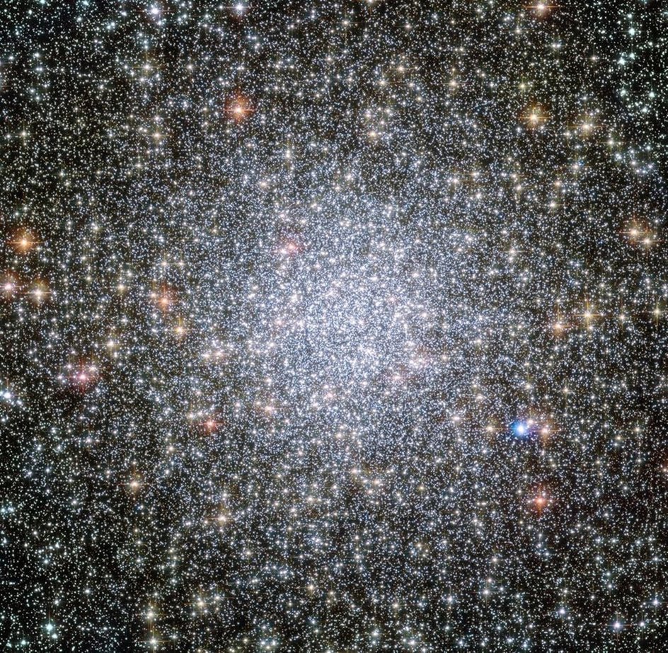 47 Tucanae — одно из самых плотных шаровых скоплений 47 Tucanae — одно из самых плотных шаровых скоплений