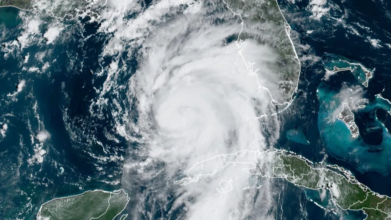 Бушующий ураган «Идалия» показали со спутника