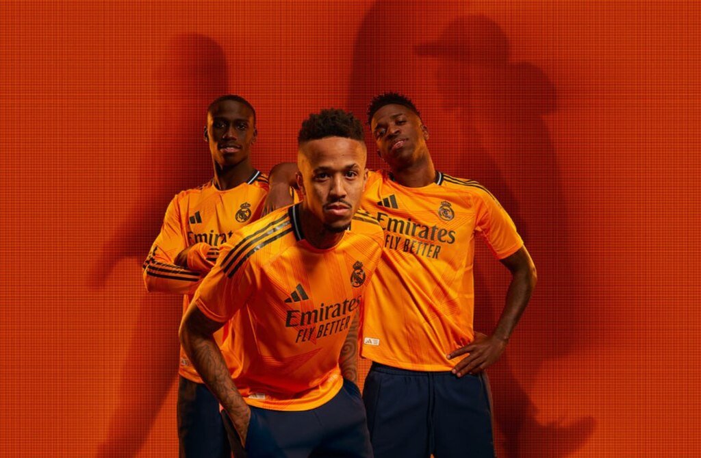 «Реал» представил новую гостевую форму оранжевого цвета
