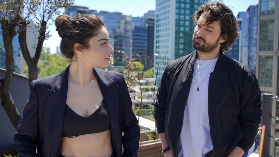 кадр из сериала кадр из сериала