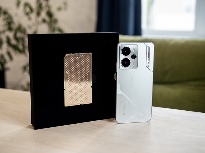 realme 14 5G и панель охлаждения realme 14 5G и панель охлаждения