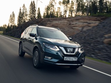 slide image for gallery: 28078 | Nissan X-Trail
