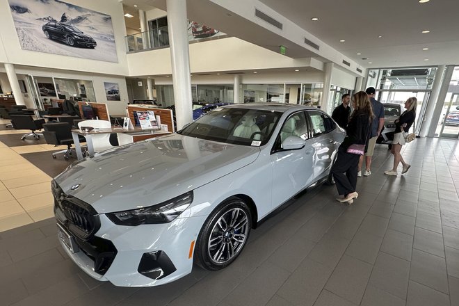 Дилерский центр BMW в Денвере, Колорадо Дилерский центр BMW в Денвере, Колорадо