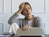 Девушка, Усталость, Выгорание, Ноутбук, Работа Девушка, Усталость, Выгорание, Ноутбук, Работа