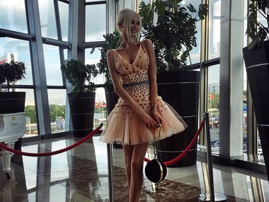 Slide image for gallery: 6380 | Бывшая девушка Тимати, модель Алена Шишкова, была похожа на куклу Барби. @missalena.92
