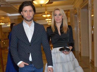 Slide image for gallery: 15266 | Телеведущий Вячеслав Никитин. Терешина познакомилась с начинающим ведущим на вечеринке канала RU.TV – именно на этом канале работал Слава. Он привлек ее жизнерадостностью, умением быть смелым и нестандартным – кажется, имен