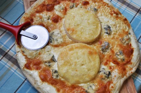 Пицца с баклажанами: классический рецепт