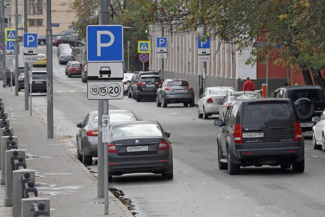 Платные парковки на центральных улицах столицы