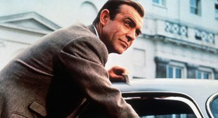 Шон Коннери в фильме «Голдфингер», 1964 год Шон Коннери в фильме «Голдфингер», 1964 год