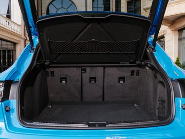 slide image for gallery: 26865 | Porsche Macan багажник