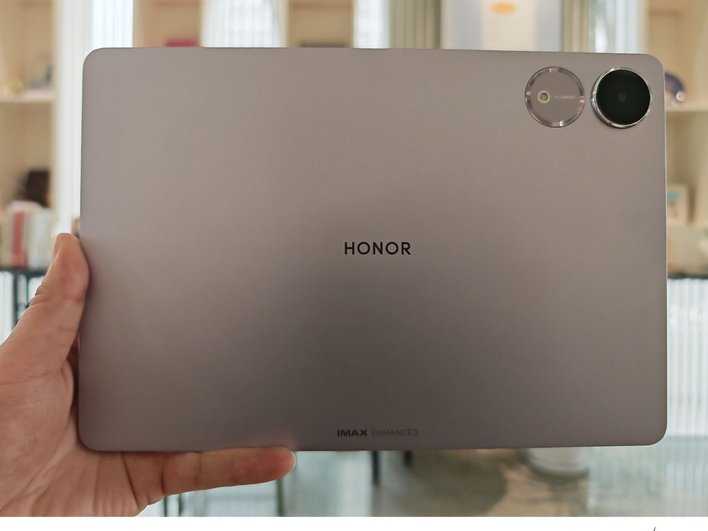 Honor V9