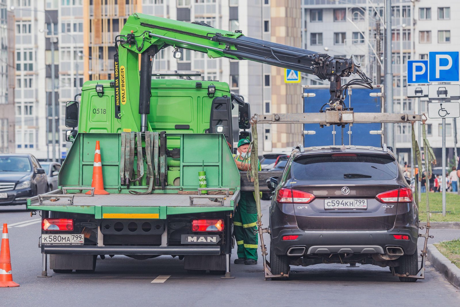 Основания для изъятия автомобиля на штрафплощадку