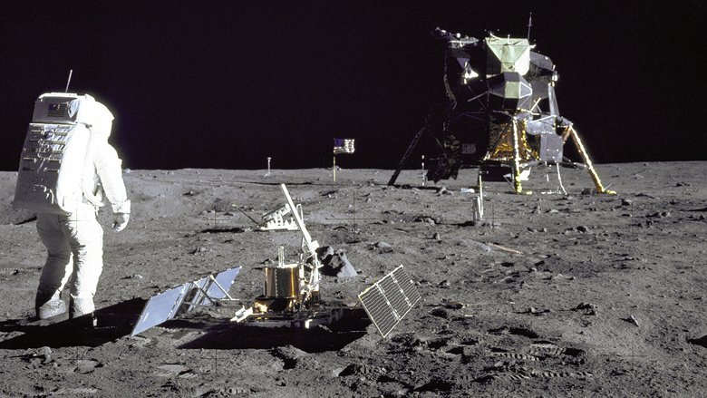 Фотография с миссии NASA Apollo 11. Кроп. Источник: NASA