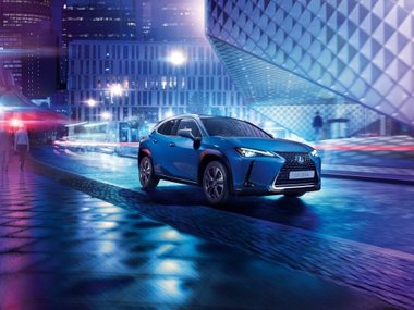 slide image for gallery: 25350 | Lexus