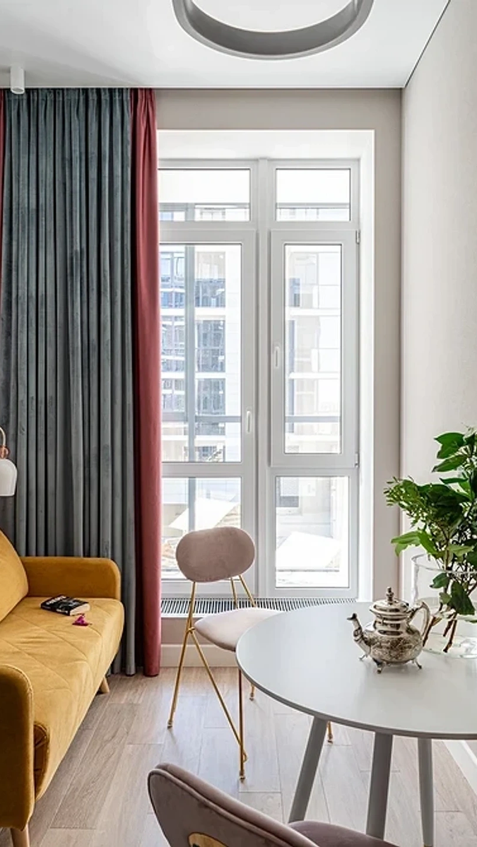 Как оформить окно в гостиной: полезные советы и 34 интересных фотопримера