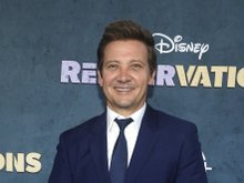 Джереми Реннер