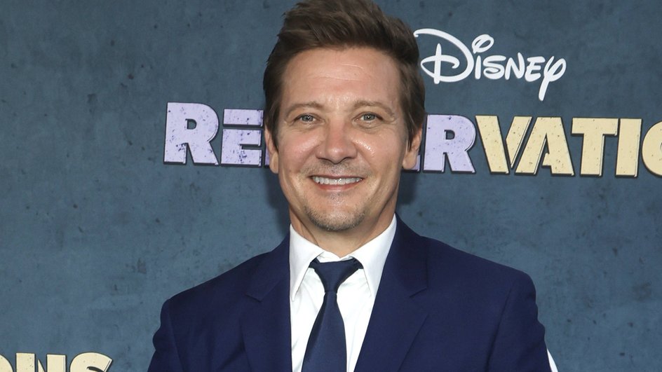 Джереми Реннер Джереми Реннер