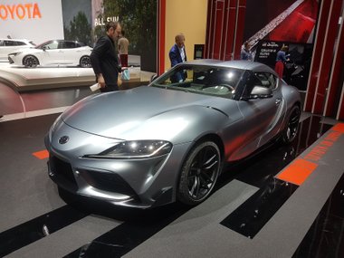 slide image for gallery: 24190 | Toyota Supra