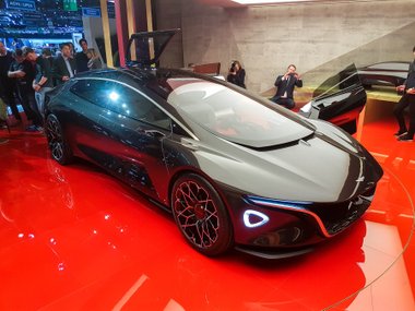 slide image for gallery: 23547 | Aston Martin Lagonda