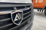 Пассажирский фургон «Аврора» на выставке COMvex 2025