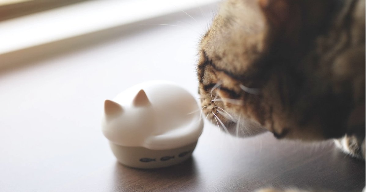 Японцы выпустили «мраморные» наушники в виде котенка