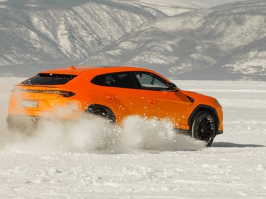 slide image for gallery: 27831 | Lamborghini